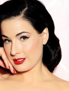 DitaVonTeese_Signature look Elisa Bonandini Image Consulting