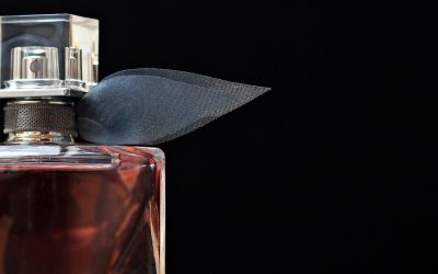 Come si sceglie un profumo? Ce lo spiegano le esperte di Mouillettes & Co